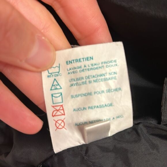 Obermeyer woman's red ski jacket - Picture 15 of 16